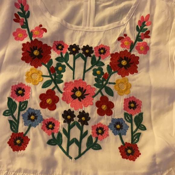 White boho floral beautiful dress - Picture 2 of 5